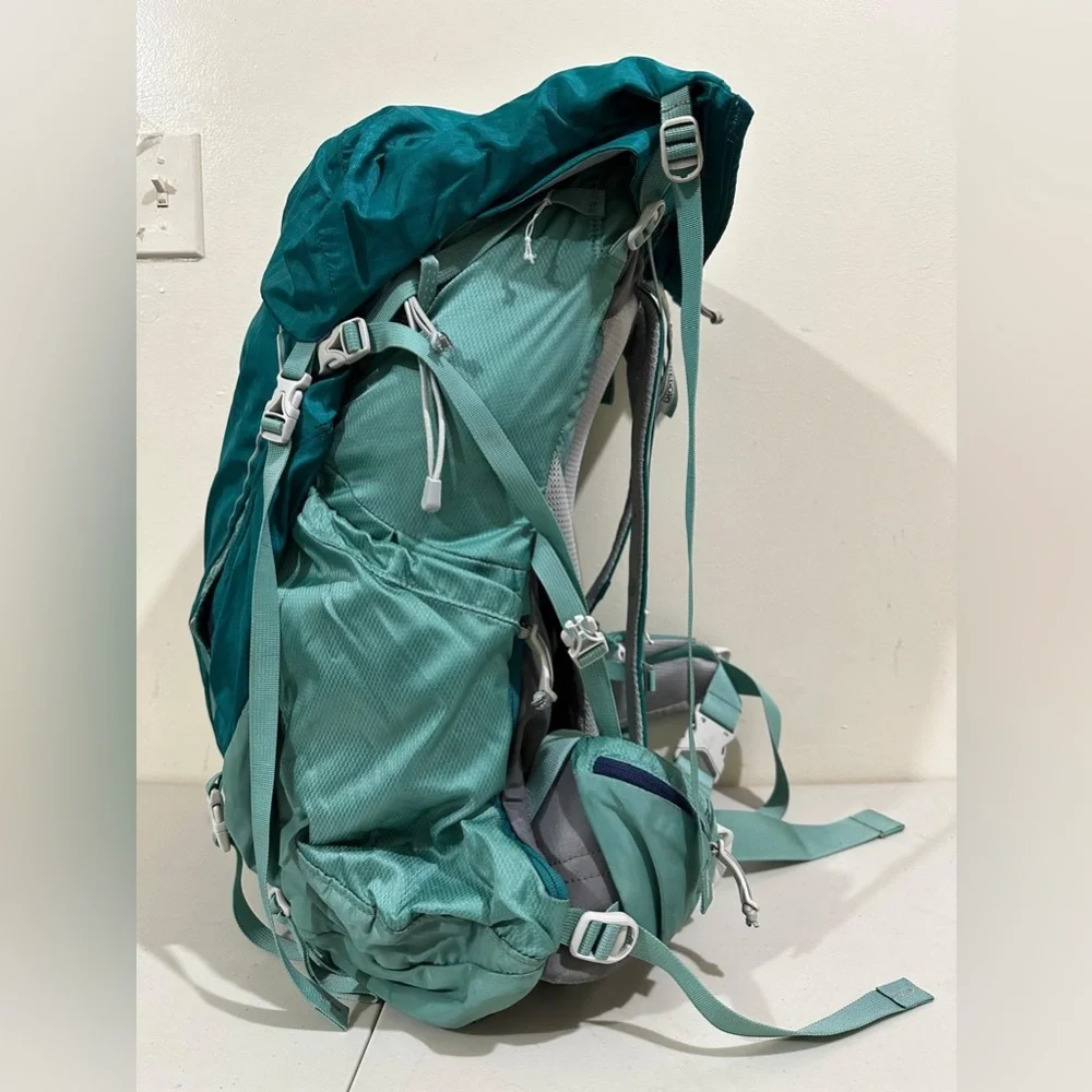 Gregory unisex Emerald and Gray Backpack